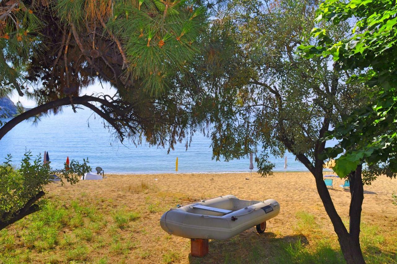 Secret Bay Apartment Paleo Tsifliki Exterior photo